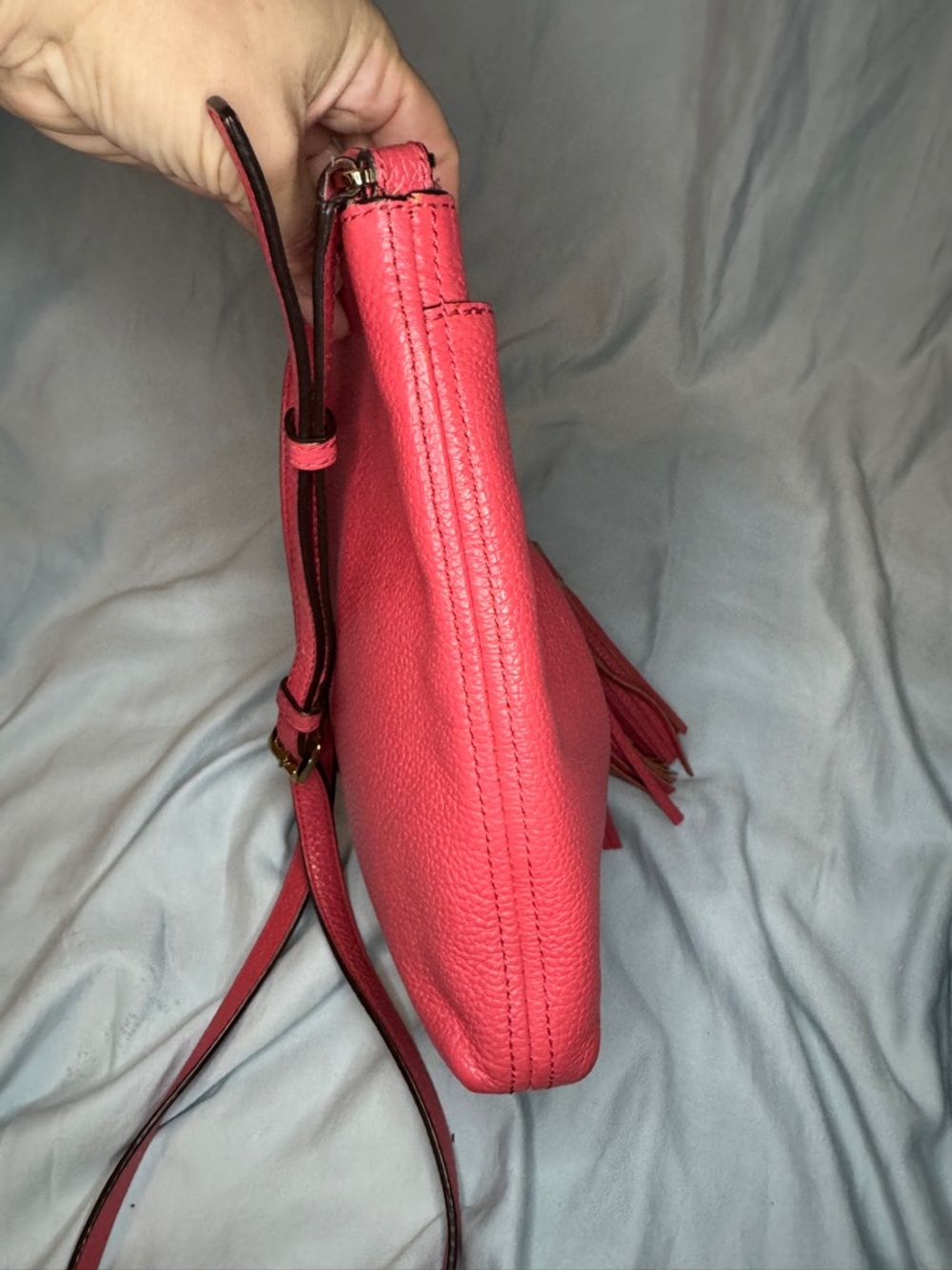 Michael Kors Pebbled Leather Tassel Crossbody Bag Coral Pink Gold Tone - Picture 8 of 8